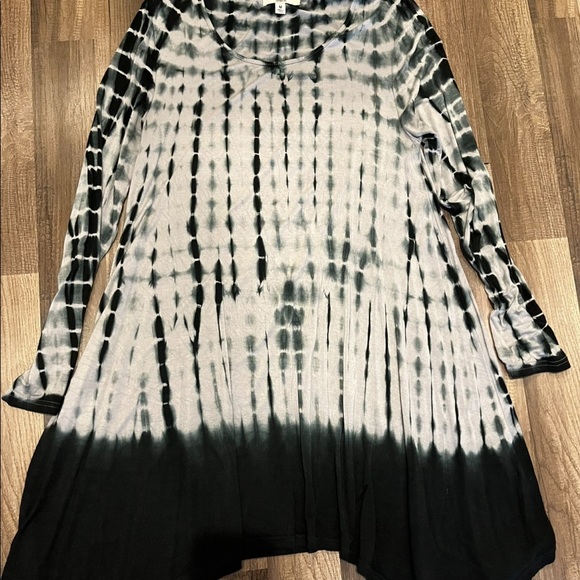 Ya Los Angeles Dresses & Skirts - No longer wanted!! Still in perfect condition, cute for anyone!!